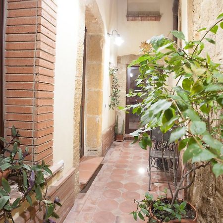 Trio D'Archi - Il Cortiletto Villa Caltagirone Eksteriør bilde